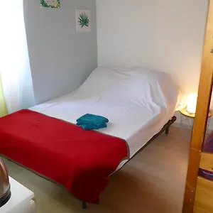 chambre-familiale-des-jardins-fleuris.hotels-rhonealpes.com/